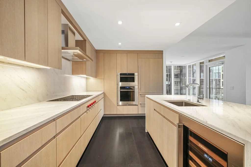 2 bed, 2 bath apartment for rent at 150 Seaport Blvd Unit 9B, Seaport District — photo 4 of 40
