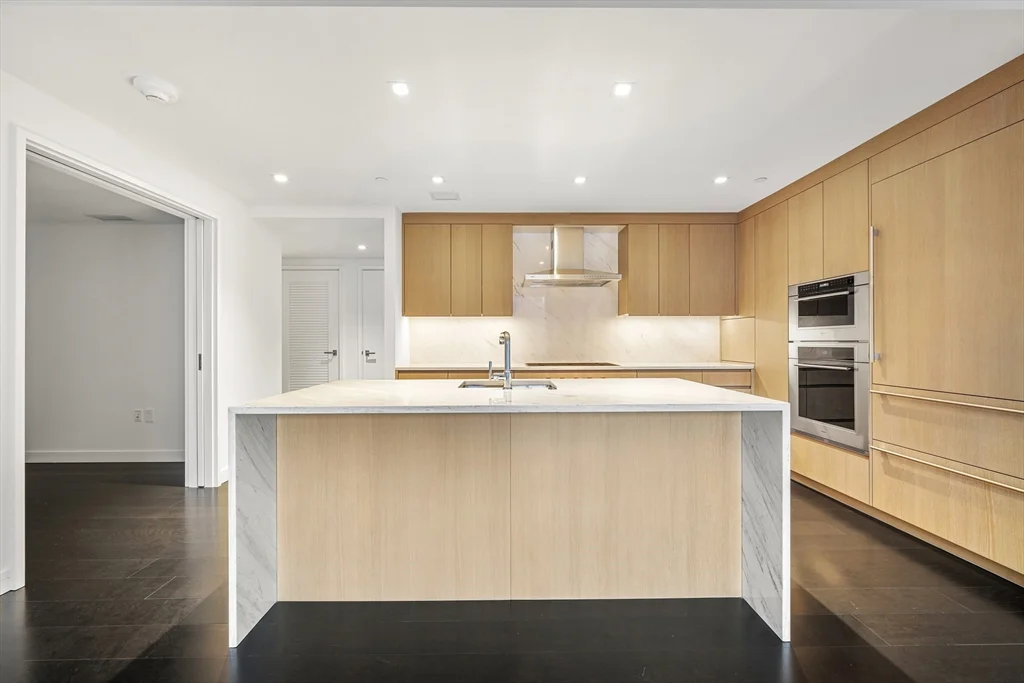 2 bed, 2 bath apartment for rent at 150 Seaport Blvd Unit 9B, Seaport District — photo 6 of 40
