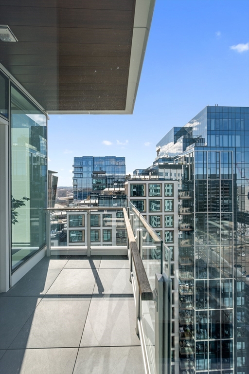 1 bed, 1 bath apartment for rent at 150 Seaport Blvd Unit PH1A, Seaport District — photo 16 of 36