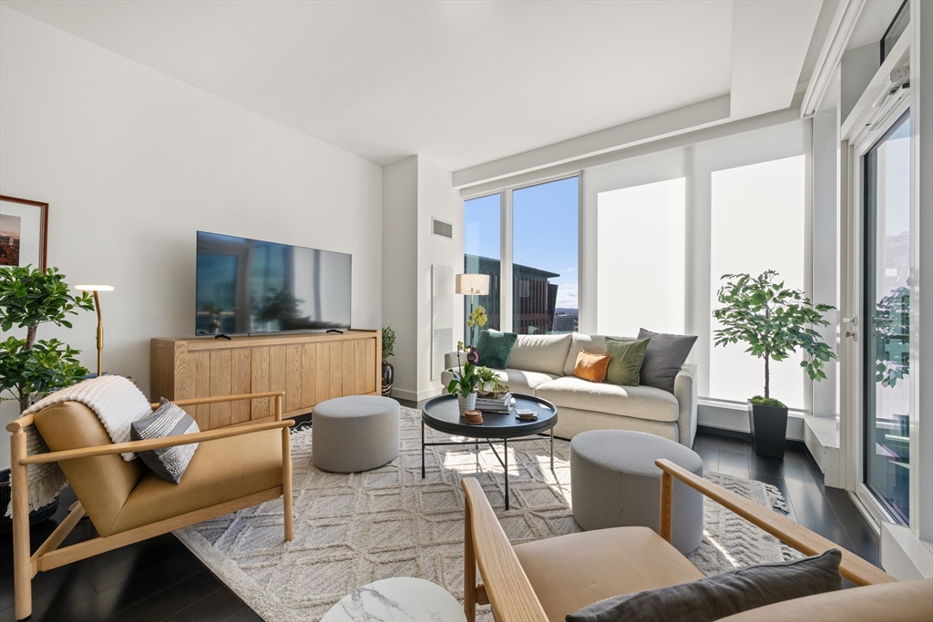 1 bed, 1 bath apartment for rent at 150 Seaport Blvd Unit PH1A, Seaport District