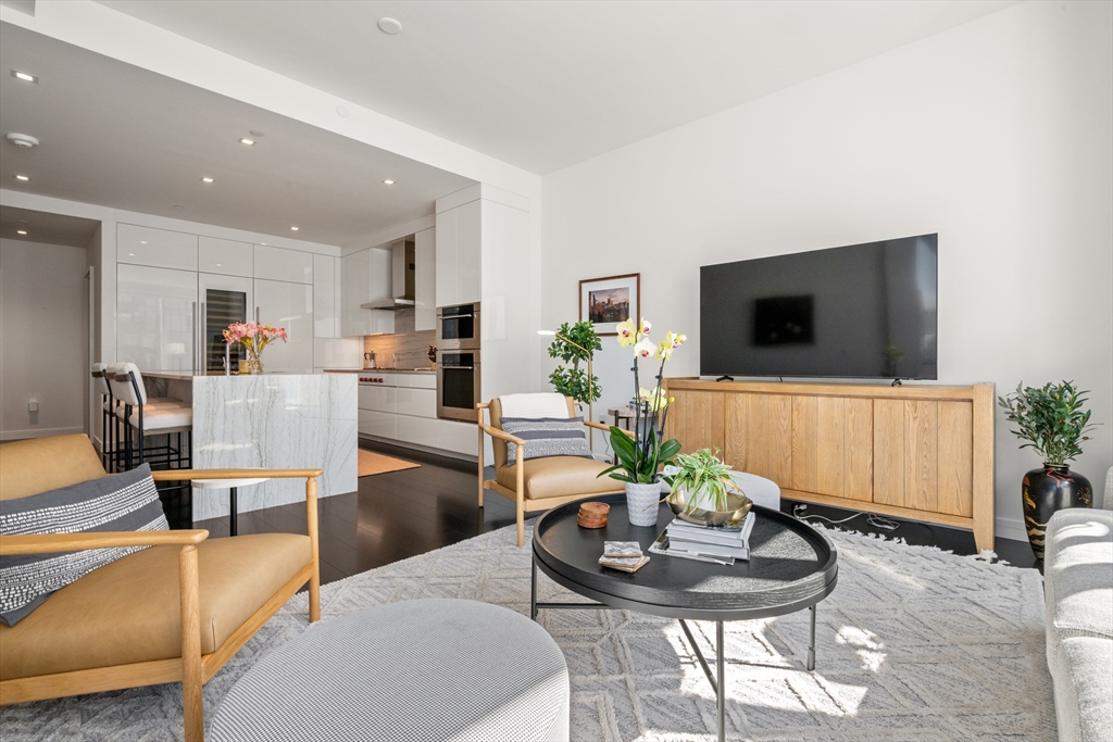 1 bed, 1 bath apartment for rent at 150 Seaport Blvd Unit PH1A, Seaport District — photo 3 of 36