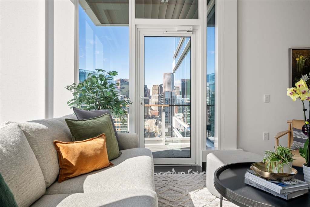 1 bed, 1 bath apartment for rent at 150 Seaport Blvd Unit PH1A, Seaport District — photo 2 of 36