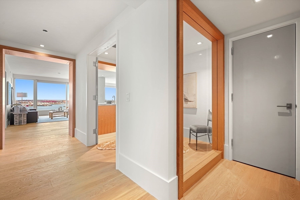 3 bed, 3 bath apartment for rent at 150 Seaport Boulevard Unit 15CD, Seaport District — photo 4 of 41