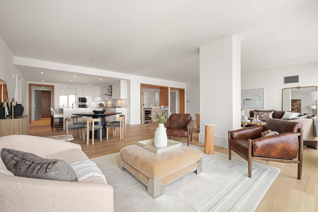 3 bed, 3 bath apartment for rent at 150 Seaport Boulevard Unit 15CD, Seaport District — photo 14 of 41