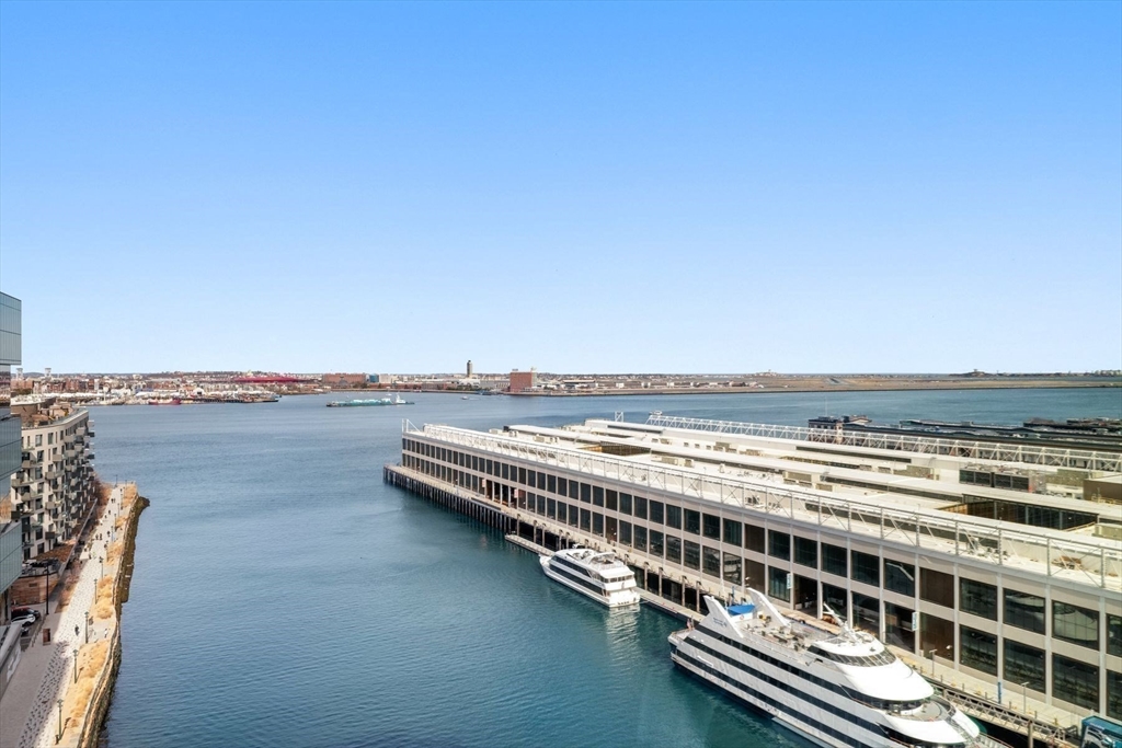 3 bed, 3 bath apartment for rent at 150 Seaport Boulevard Unit 15CD, Seaport District — photo 36 of 41