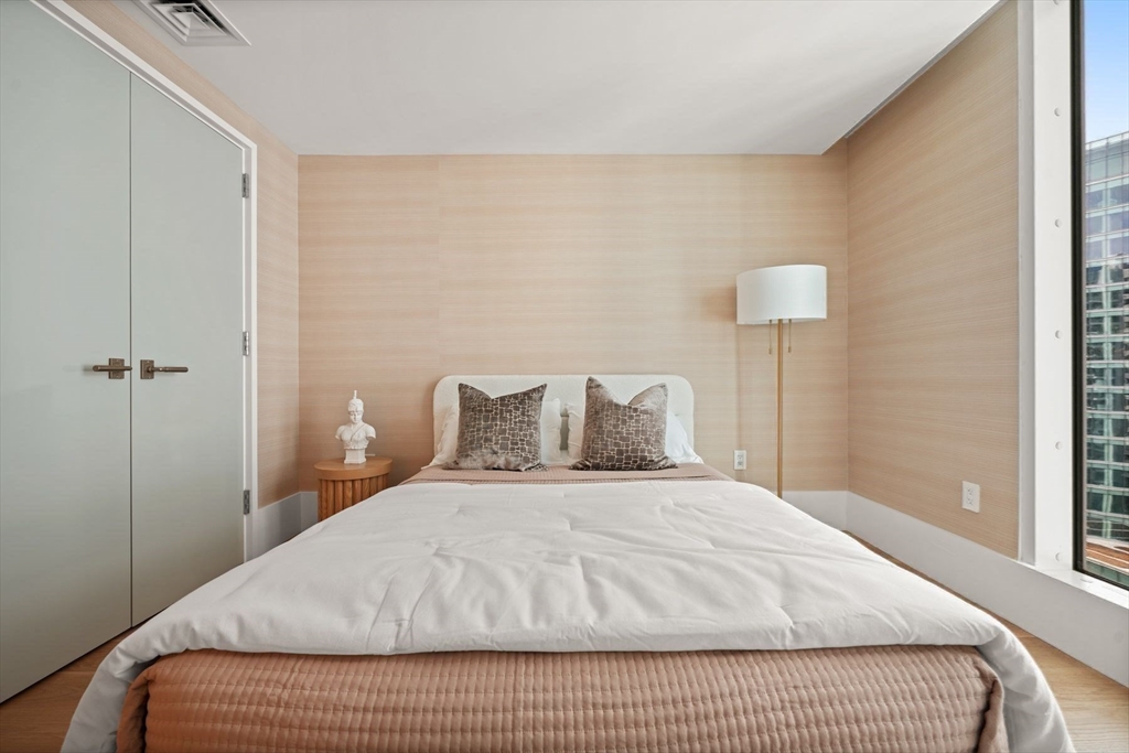 3 bed, 3 bath apartment for rent at 150 Seaport Boulevard Unit 15CD, Seaport District — photo 34 of 41