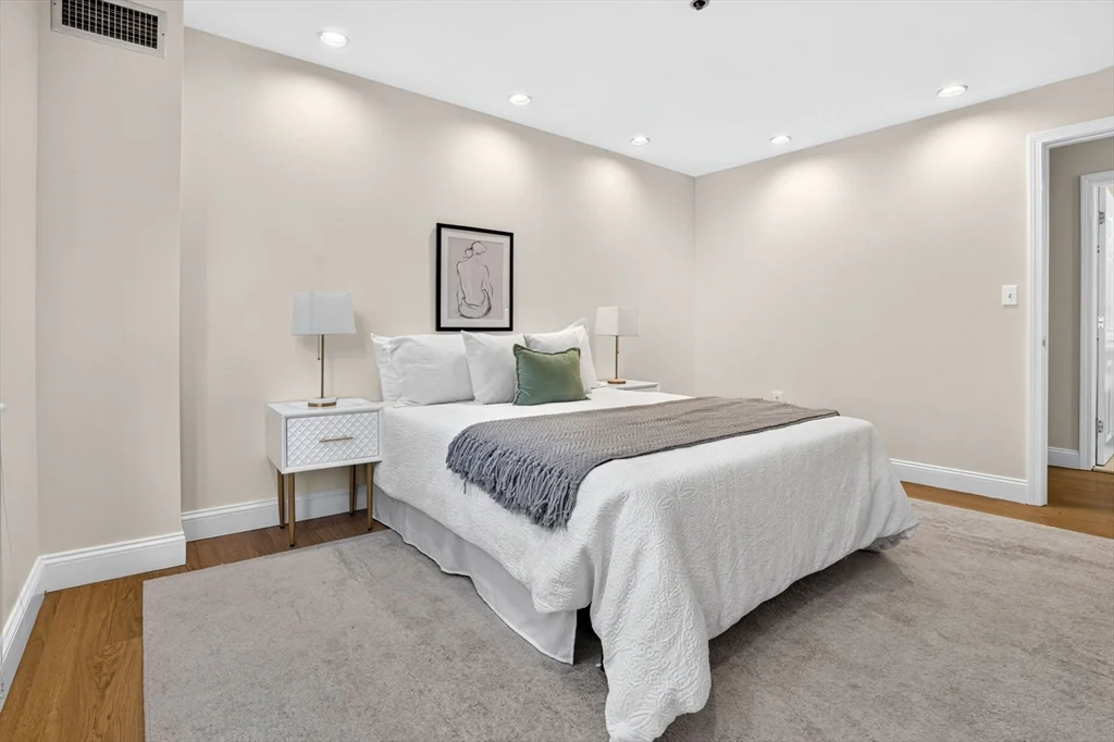 3 bed, 2 bath apartment for rent at 150 Staniford St Unit 331, West End — photo 17 of 24