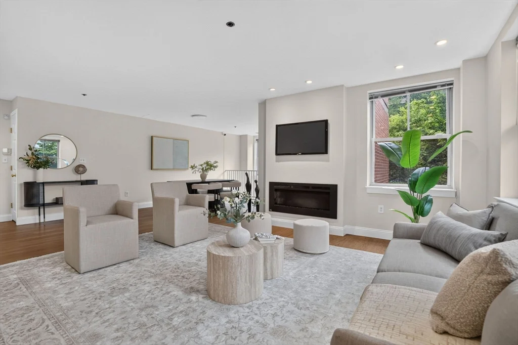 3 bed, 2 bath apartment for rent at 150 Staniford St Unit 331, West End