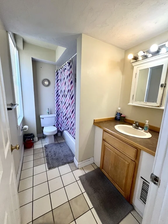 2 bed, 1 bath apartment for rent at 150 Sumner St Unit 1, Quincy — photo 11 of 13