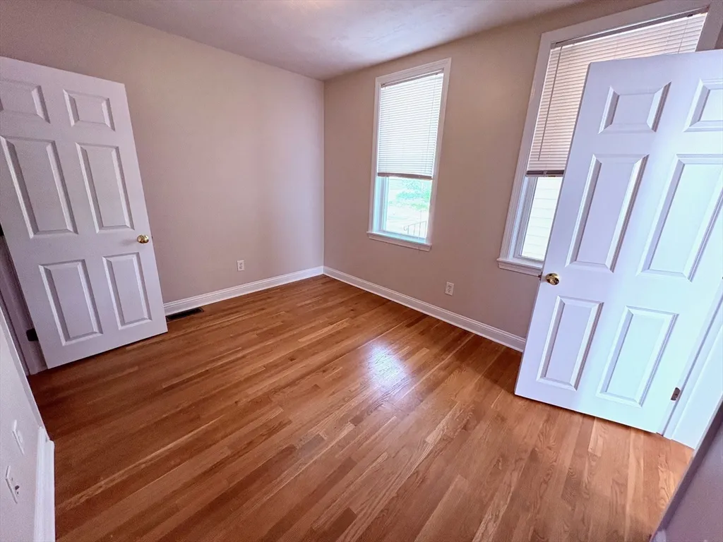 2 bed, 1 bath apartment for rent at 150 Sumner St Unit 1, Quincy — photo 15 of 17