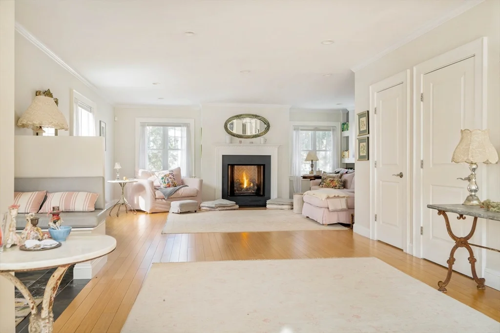 3 bed, 2 bath apartment for rent at 150 Vassal Ln, Cambridge — photo 2 of 32