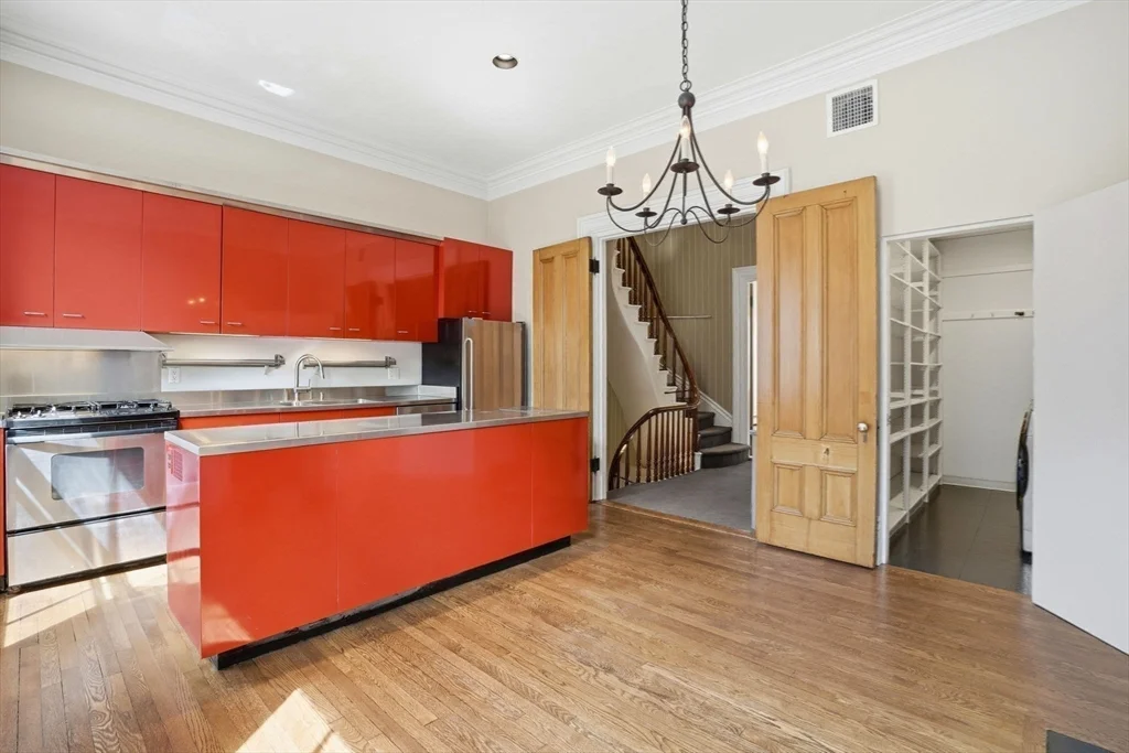 4 bed, 2 bath apartment for rent at 150 W Concord St Unit 2, South End — photo 10 of 28