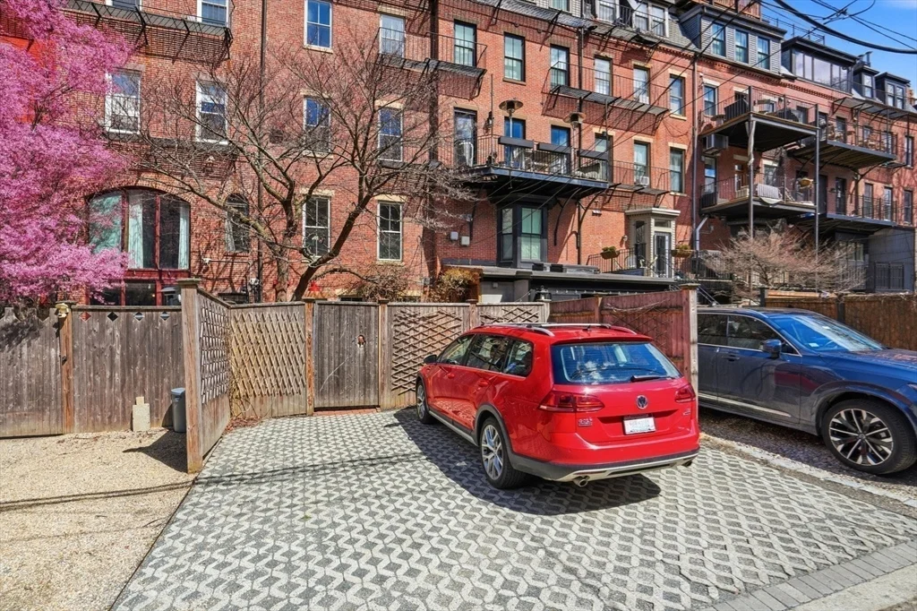 4 bed, 2 bath apartment for rent at 150 W Concord St Unit 2, South End — photo 26 of 28