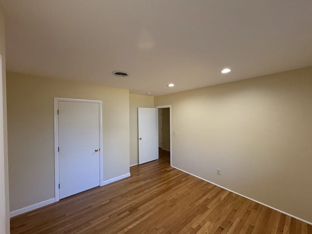 2 bed, 1 bath apartment for rent at 150 W Wrentham Rd, Cumberland — photo 15 of 34