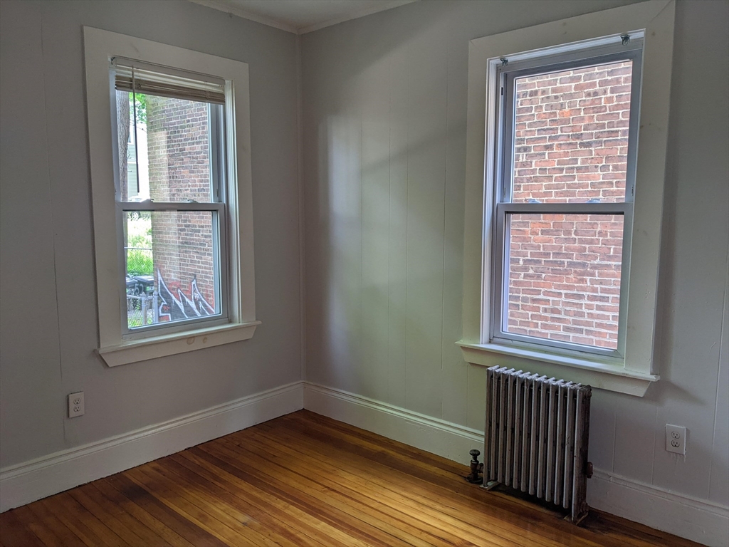 4 bed, 1 bath apartment for rent at 150 Washington St Unit 1, Dorchester — photo 9 of 15