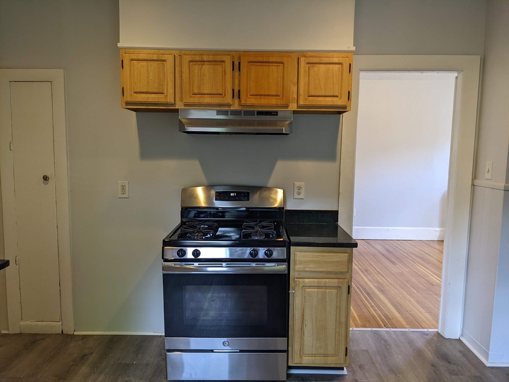 4 bed, 1 bath apartment for rent at 150 Washington St Unit 1, Dorchester — photo 14 of 15
