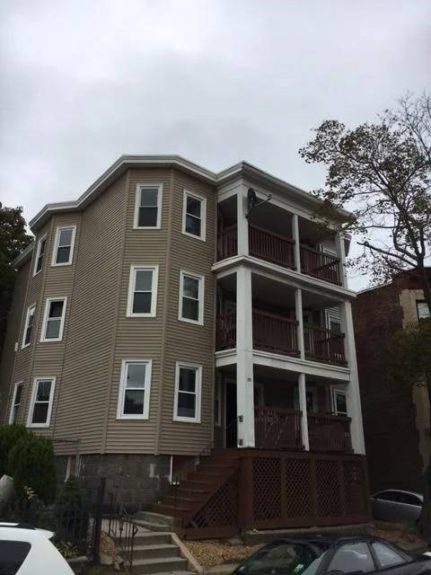 4 bed, 1 bath apartment for rent at 150 Washington St Unit 2, Dorchester — photo 6 of 17