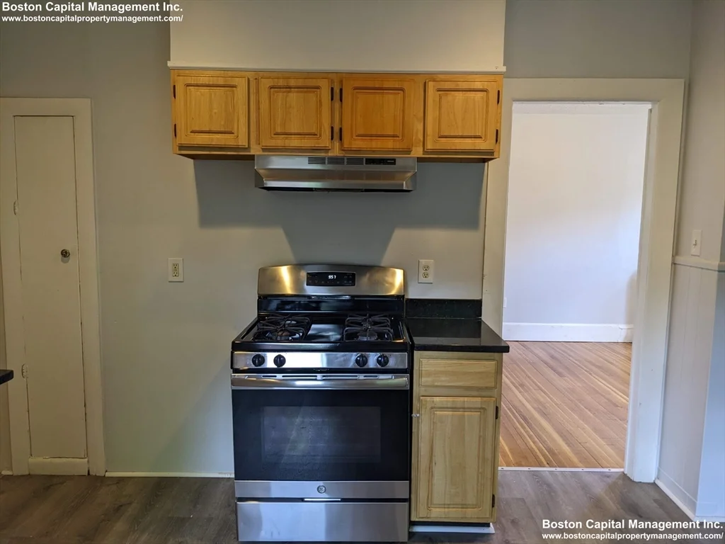 4 bed, 1 bath apartment for rent at 150 Washington St Unit 2, Dorchester — photo 17 of 17