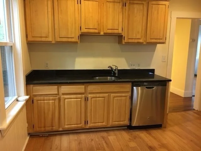 4 bed, 1 bath apartment for rent at 150 Washington St Unit 2, Dorchester — photo 2 of 17