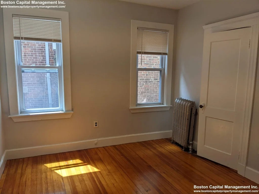 4 bed, 1 bath apartment for rent at 150 Washington St Unit 2, Dorchester — photo 11 of 17
