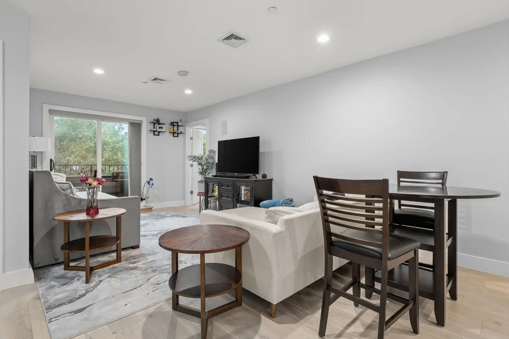 2 bed, 2 bath apartment for rent at 150 West Broadway Unit 23, South Boston — photo 9 of 16