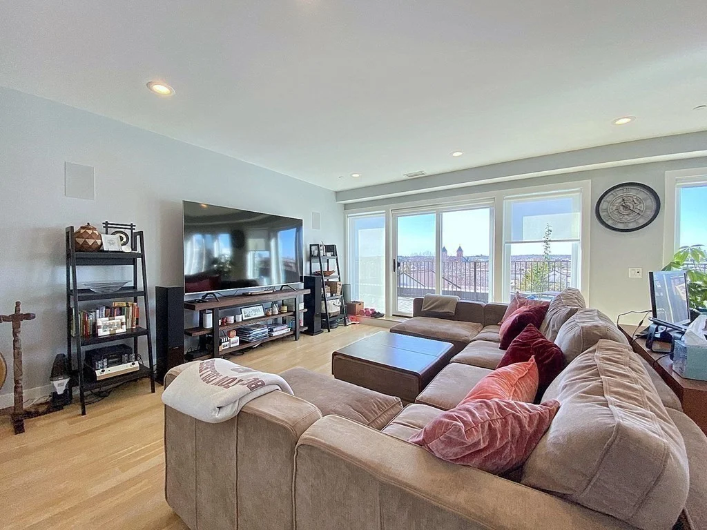 2 bed, 2 bath apartment for rent at 150 West Broadway Unit PH4, South Boston — photo 2 of 14