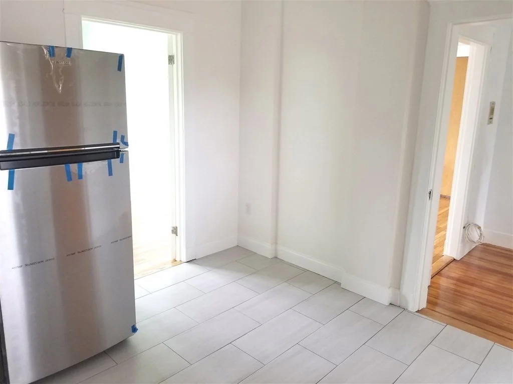 3 bed, 1 bath apartment for rent at 1500 Commonwealth Ave Unit ., Brighton — photo 10 of 18