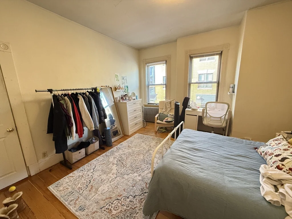 4 bed, 1 bath apartment for rent at 1500 Tremont St , Unit 3, Mission Hill — photo 9 of 10