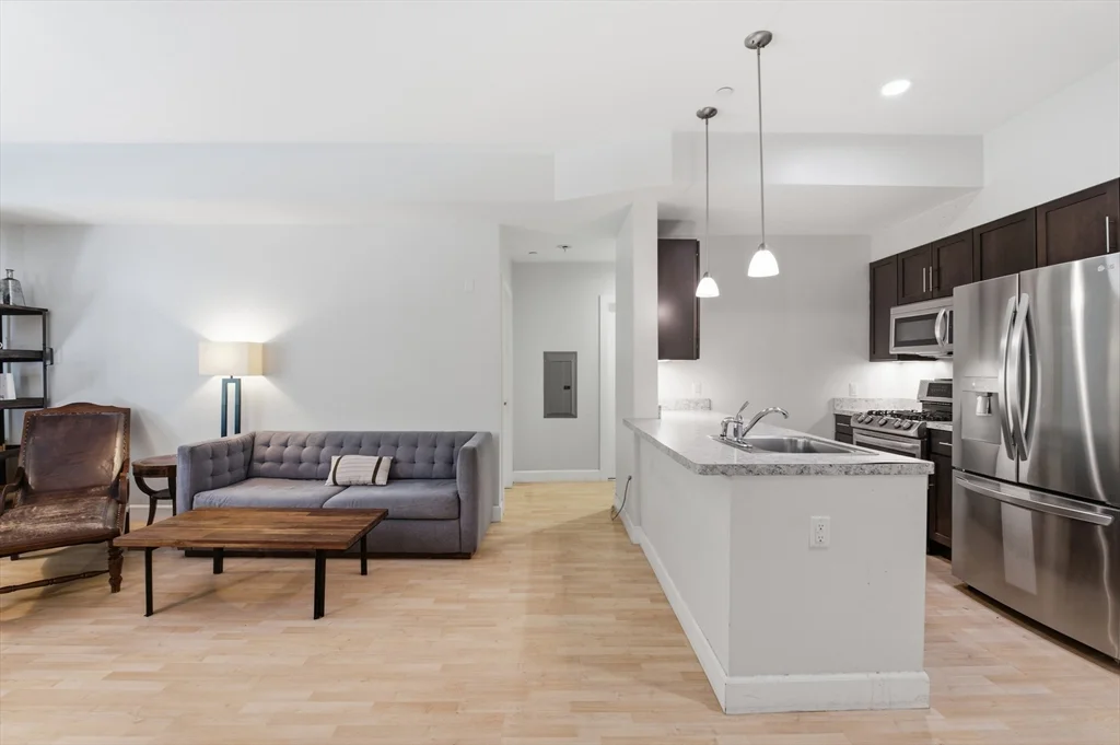2 bed, 1 bath apartment for rent at 1501 Commonwealth Ave Unit 106, Brighton — photo 6 of 19