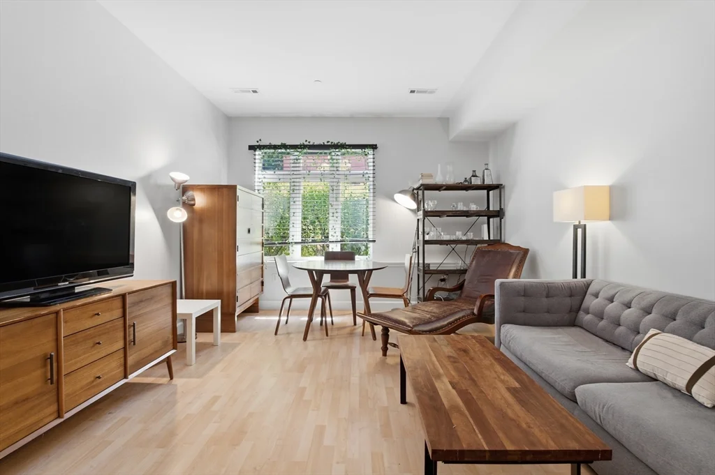 2 bed, 1 bath apartment for rent at 1501 Commonwealth Ave Unit 106, Brighton — photo 2 of 19
