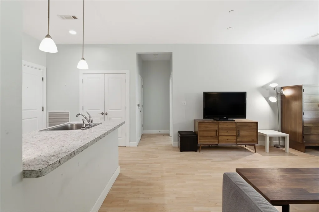 2 bed, 1 bath apartment for rent at 1501 Commonwealth Ave Unit 106, Brighton — photo 5 of 19