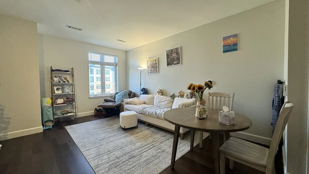 1 bed, 1 bath apartment for rent at 1501 Commonwealth Unit 304, Brighton — photo 4 of 23