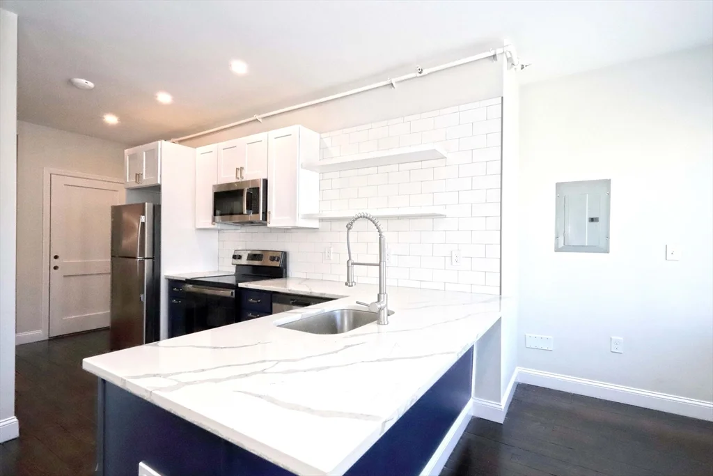 1 bed, 1 bath apartment for rent at 1504 Purchase St Unit 104, Center — photo 6 of 30