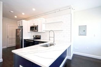 1 bed, 1 bath apartment for rent at 1504 Purchase Unit 203, Center — photo 6 of 27