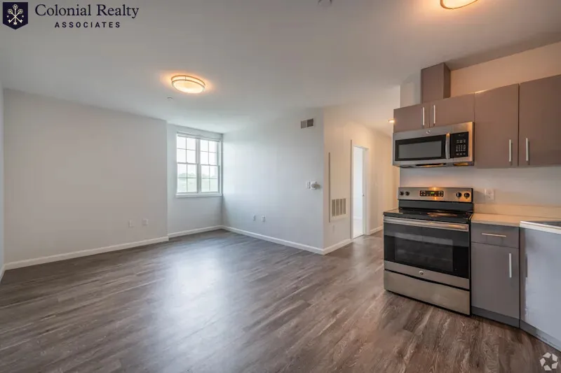 2 bed, 1 bath apartment for rent at 1505 Commonwealth Ave Unit 411, Brighton — photo 10 of 11