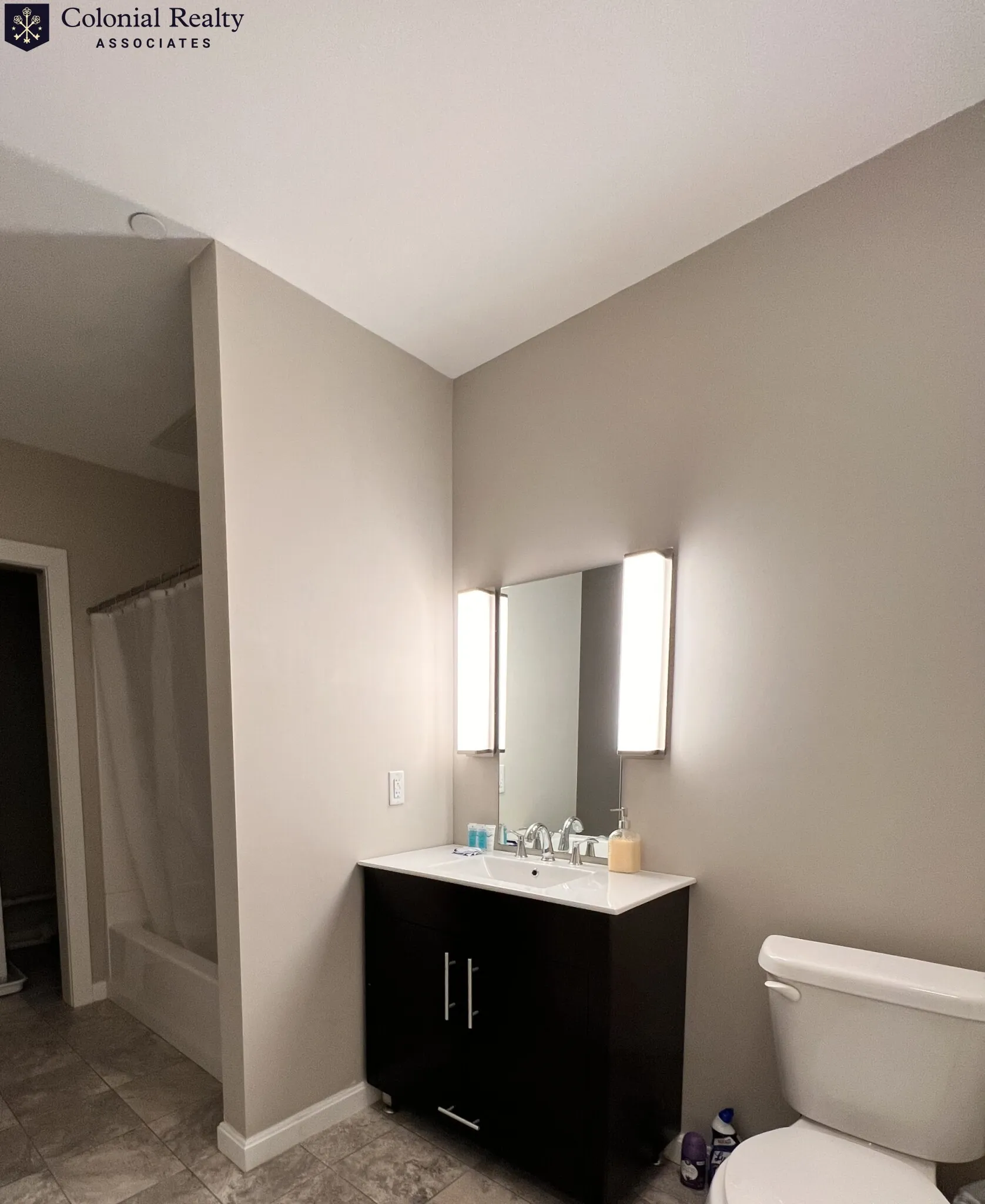 2 bed, 2 bath apartment for rent at 1505 Commonwealth Ave Unit 414, Brighton — photo 2 of 11
