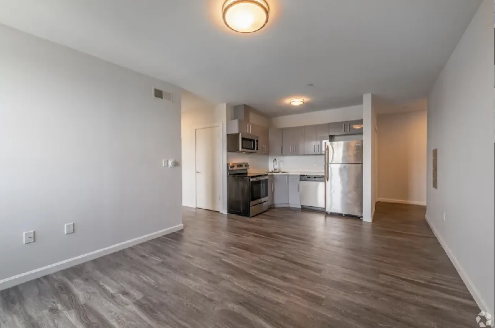 2 bed, 2 bath apartment for rent at 1505 Commonwealth Ave Unit 501, Brighton — photo 3 of 22