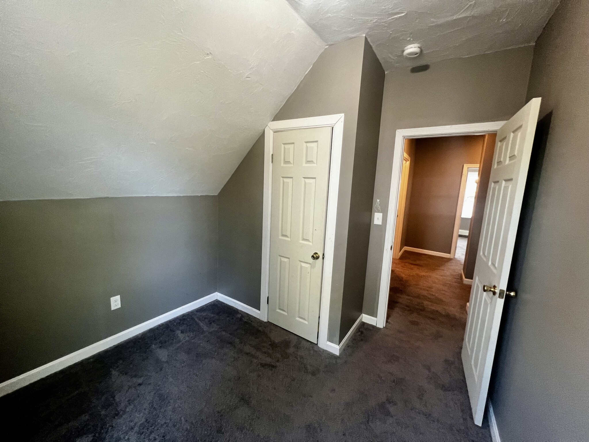 4 bed, 2 bath apartment for rent at 1509 Turnpike St Unit B, North Stoughton — photo 7 of 16