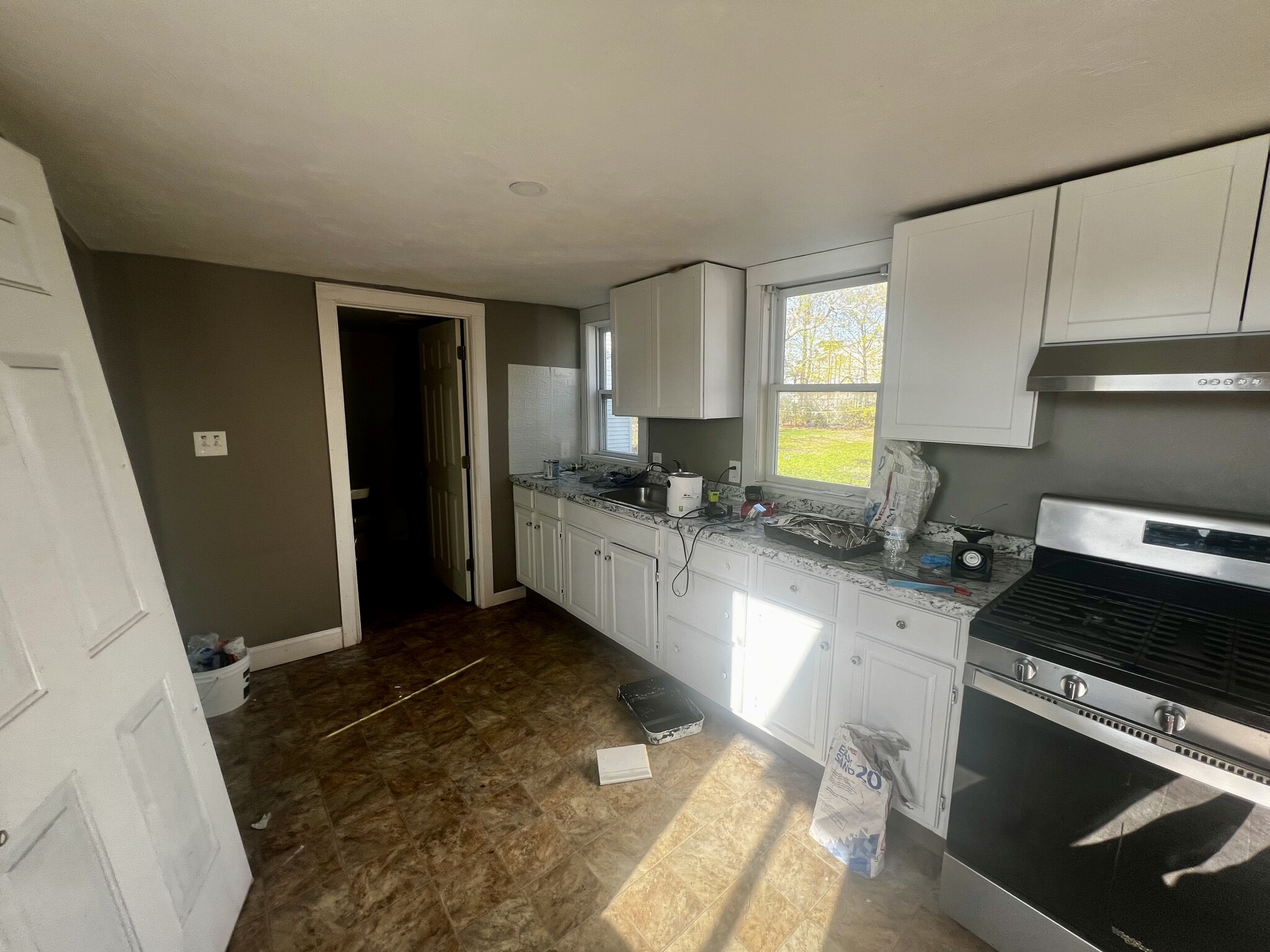4 bed, 2 bath apartment for rent at 1509 Turnpike St Unit B, North Stoughton — photo 3 of 16