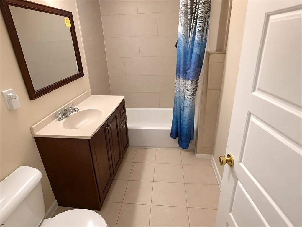 3 bed, 1 bath apartment for rent at 151 Boston St Unit 2, Dorchester — photo 8 of 10