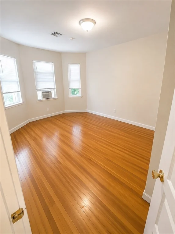 3 bed, 1 bath apartment for rent at 151 Boston St Unit 2, Dorchester — photo 4 of 10
