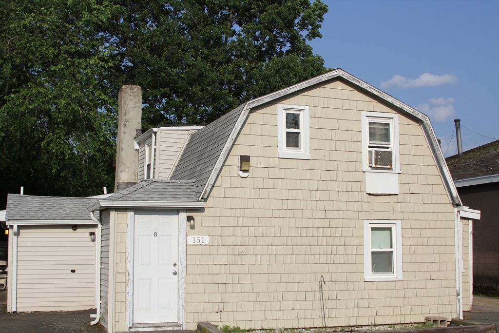 1 bed, 1 bath apartment for rent at 151 Canton St Unit A, Randolph — photo 1 of 27