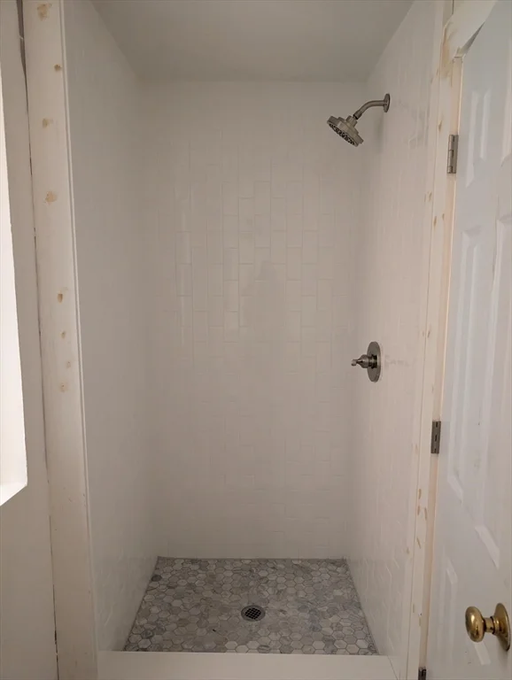 2 bed, 1 bath apartment for rent at 151 Charles Unit 2, Beacon Hill — photo 4 of 10
