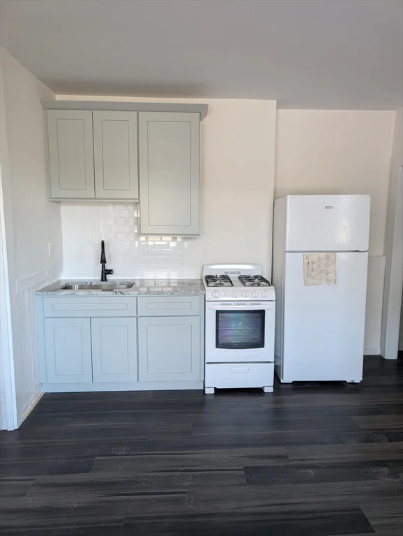 2 bed, 1 bath apartment for rent at 151 Charles Unit 2, Beacon Hill — photo 1 of 10