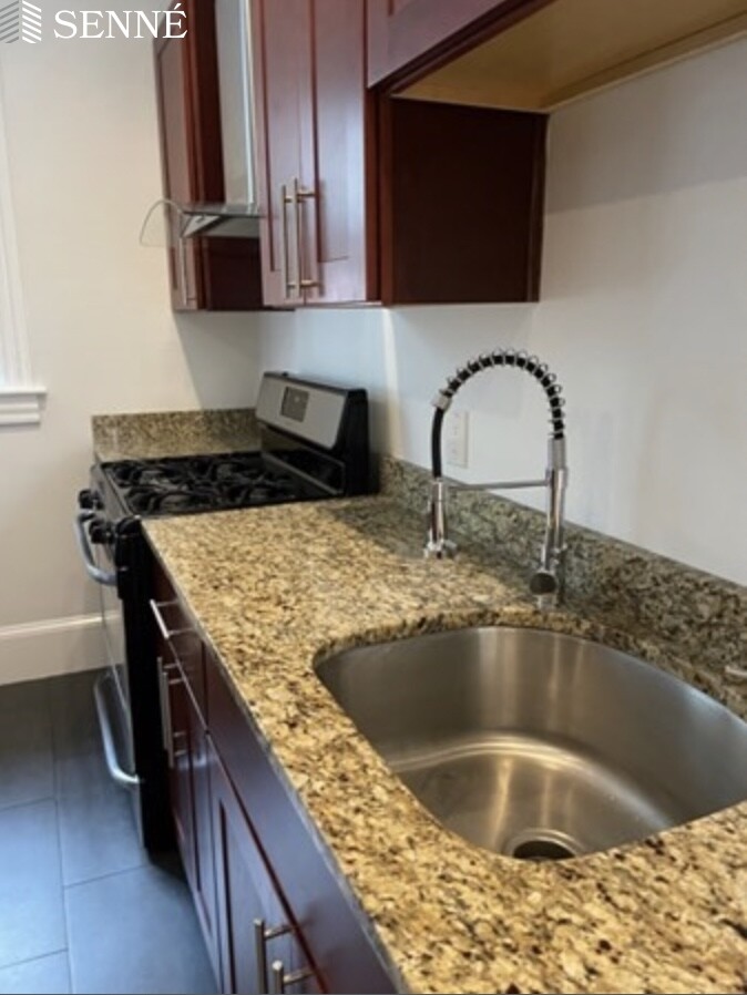 2 bed, 1 bath apartment for rent at 151 Charlesbank Rd Unit 1, Newton Corner — photo 4 of 22