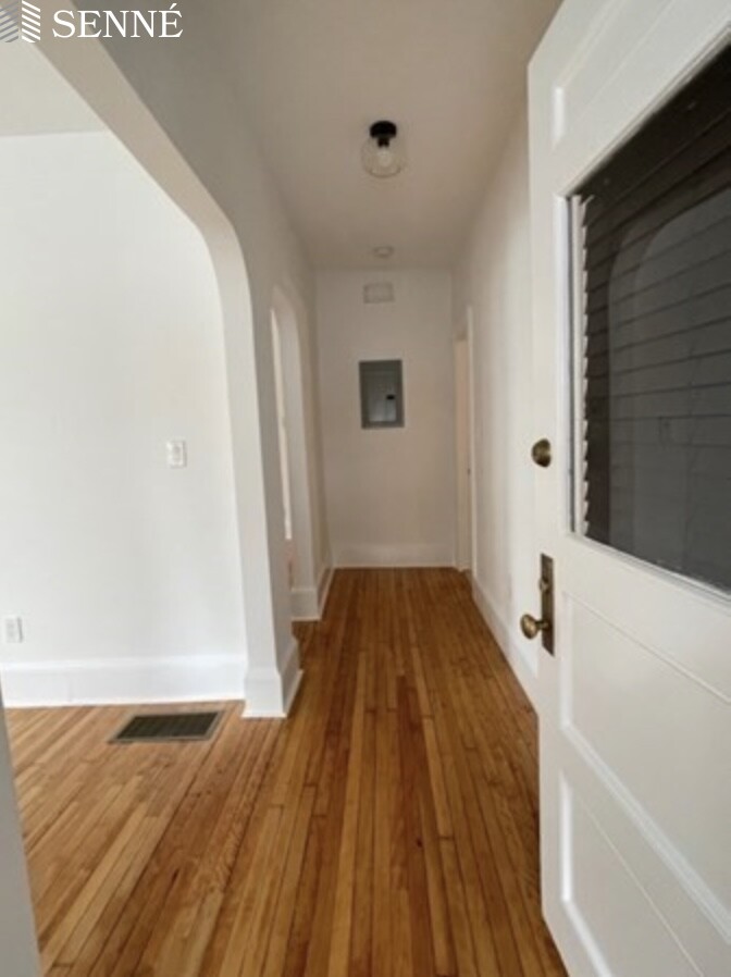2 bed, 1 bath apartment for rent at 151 Charlesbank Rd Unit 1, Newton Corner — photo 9 of 22