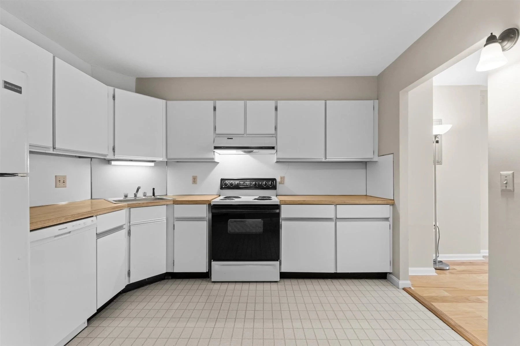 2 bed, 2 bath apartment for rent at 151 Coolidge Ave Unit 210, East Watertown — photo 4 of 19