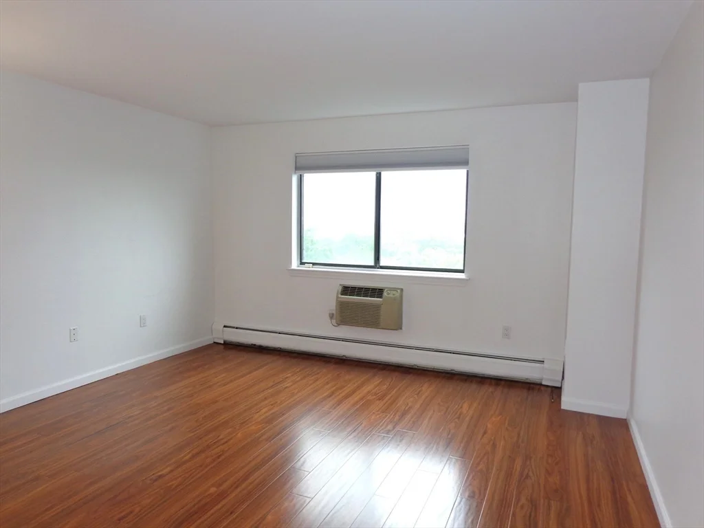2 bed, 2 bath apartment for rent at 151 Coolidge Ave Unit 613, Watertown — photo 9 of 16