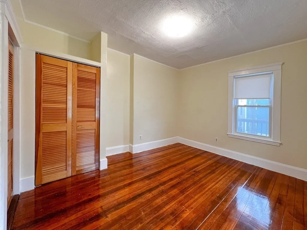 2 bed, 1 bath apartment for rent at 151 Draper St Unit 2, Dorchester — photo 3 of 9