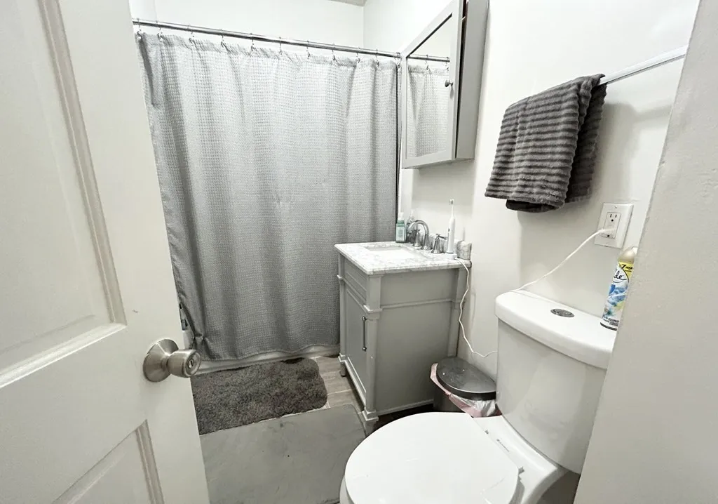 4 bed, 2 bath apartment for rent at 151 East Cottage Unit 1, Boston — photo 10 of 12